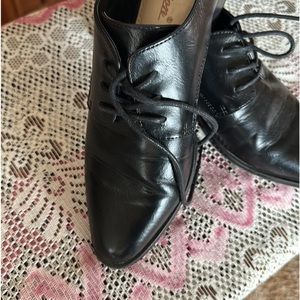 💜💜 DUNION Black Ladies Tie Up Flats Size 6.5M